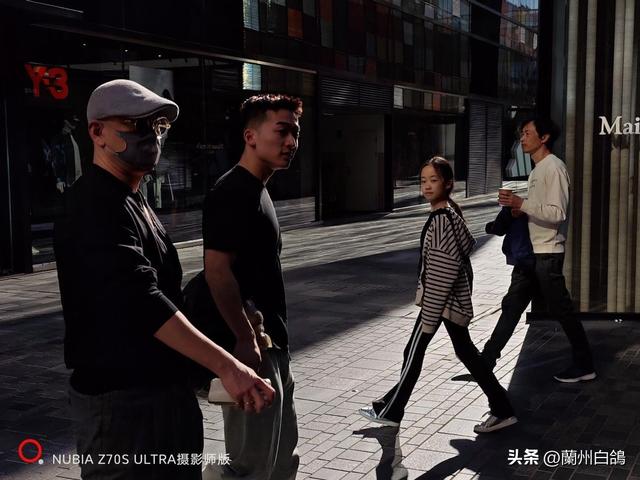 人文之神：努比亚 Z70S Ultra 摄影师版上手体验