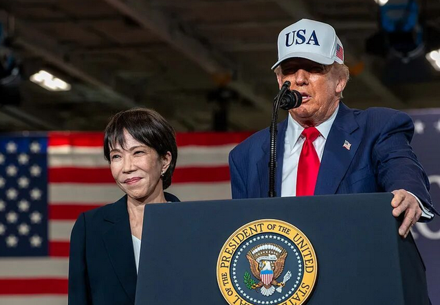 高市没想到，中国突然对日打出第二张王牌，特朗普也只能保持沉默