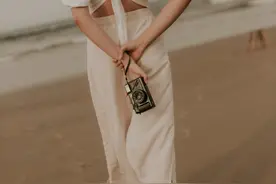 男友承诺婚前送我500万的房子和2000万的门市，他是认真的吗？图片