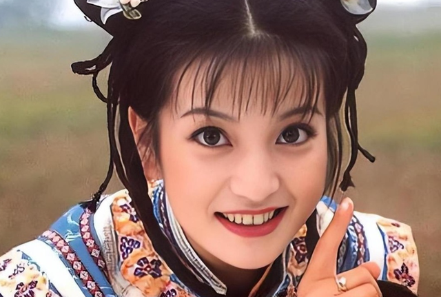 贼心不死！劣迹艺人赵薇走投无路，15岁女儿成她的最后一根稻草