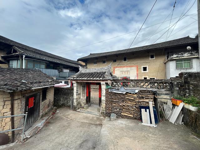 福建南靖土楼——南欧村土楼群