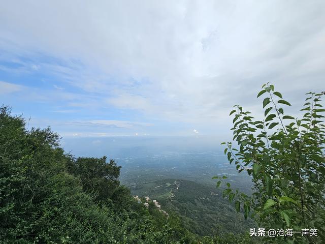 神奇的黄帝迎日蜂，夜爬始祖山，期盼迎日出，乌云遮天蔽，遗憾乐