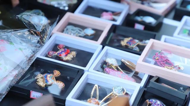 冬季那达慕网红书记齐上阵 线上助力草原特产圈粉无数