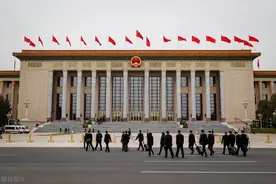 人民大会堂共34个省厅，这3个厅面积都上千平方米，香港厅最大图片