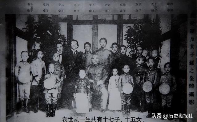 这是袁世凯五姨太的真实样貌，头发稀疏并不貌美，但备受宠爱