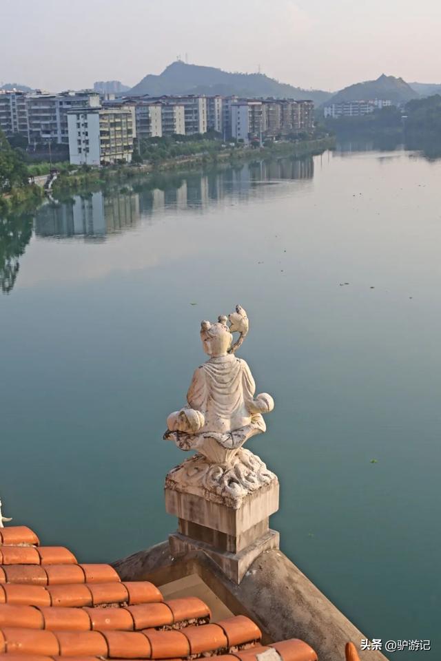 郴州的“坦”，丹霞洞穴中的独特景观，刷新你的认知！