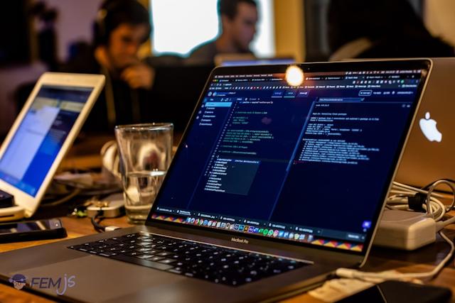 企业如何通过品牌网站提升市场竞争力？