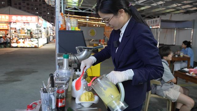 温州永嘉夜市里的温情与经济脉动