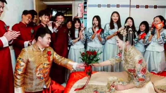 离婚4年，陈亚男和朱小伟的生活天差地别，背后的真相太现实