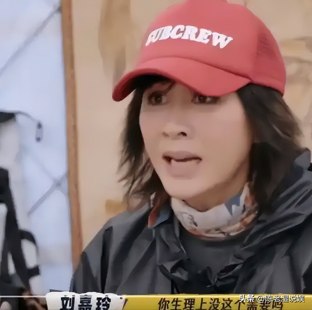 陪玩陪睡仅冰山一角！集体开嫖、舔手指、互撕，"圈中内幕"太荒唐