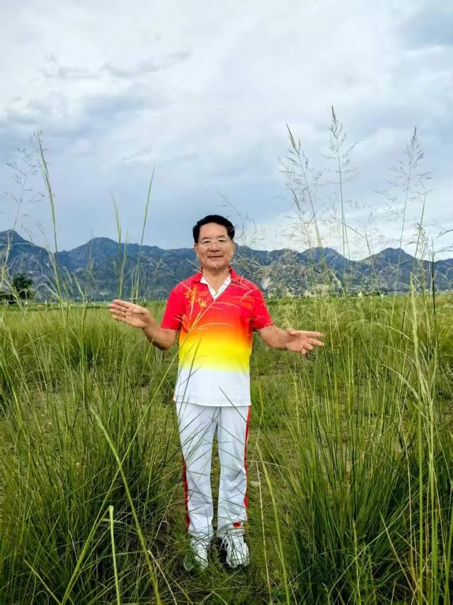内蒙古游记之二：游览红格尔敖包和敕勒川哈素海 | 马其亚