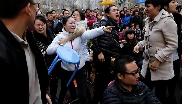 花费1亿请赵本山代言，成本2毛骗农户200亿，创始人被判无期徒刑