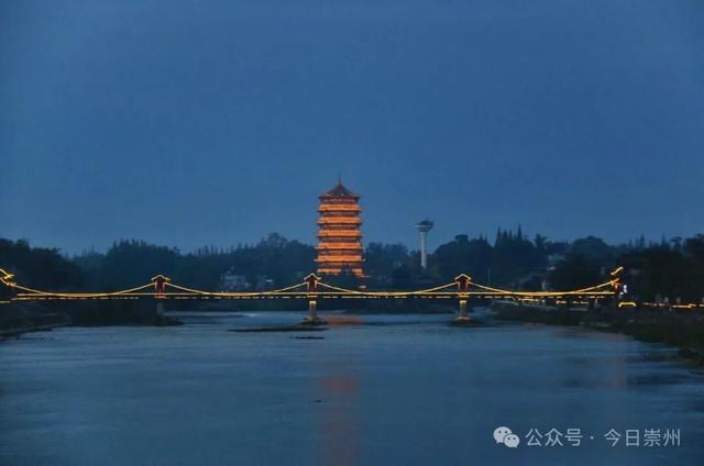 速来→崇州正上演初冬金色浪漫大片！