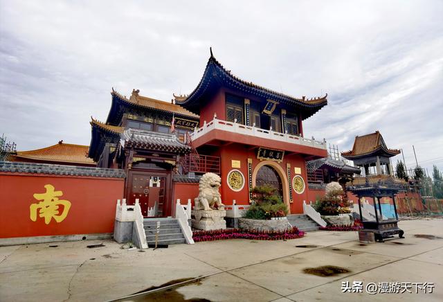 锡林浩特的两座寺院让我长见识了，佛教博大精深