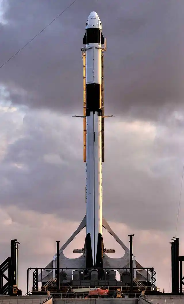 成本砍9成！中国朱雀三号硬刚猎鹰9号，航天定价权易主？