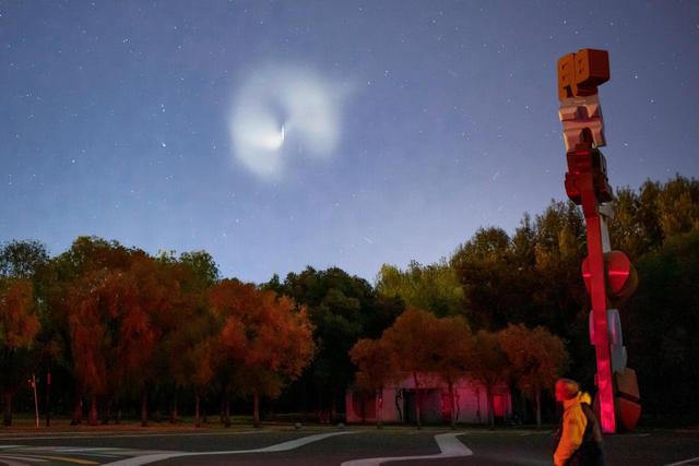 错过再等14个世纪!莱蒙彗星1350年首次回归 现身日本夜空全球瞩目