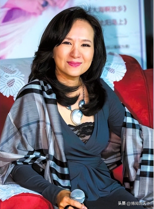 原来早已不是中国籍？事业巅峰远赴美国，被老外“玩腻	”晚年回国