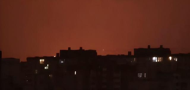 天崩地裂！13000公里时速	，导弹爆炸温度数千度：普京真掀桌子了