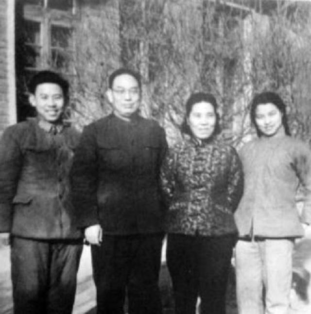 河南安阳火车站卖烟小伙被抓	，审讯后暴露身份惊动全军，他是谁？