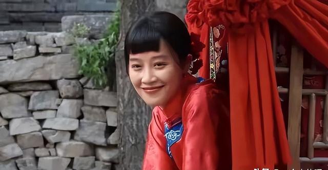 《生万物》：父子共染一女，撕开体面后，才懂银子不过是泄欲工具