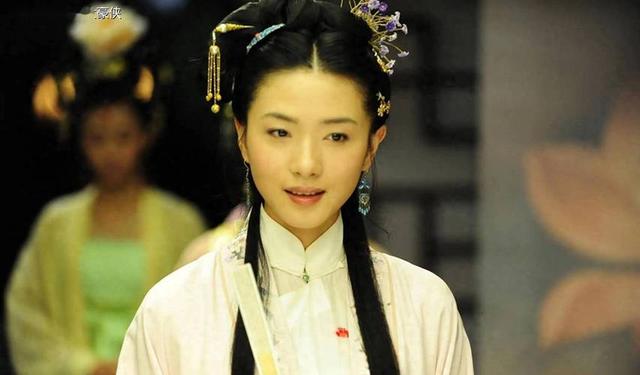 因长的太漂亮，七次拒绝导演“要求”被封杀，如今43岁凭实力走红