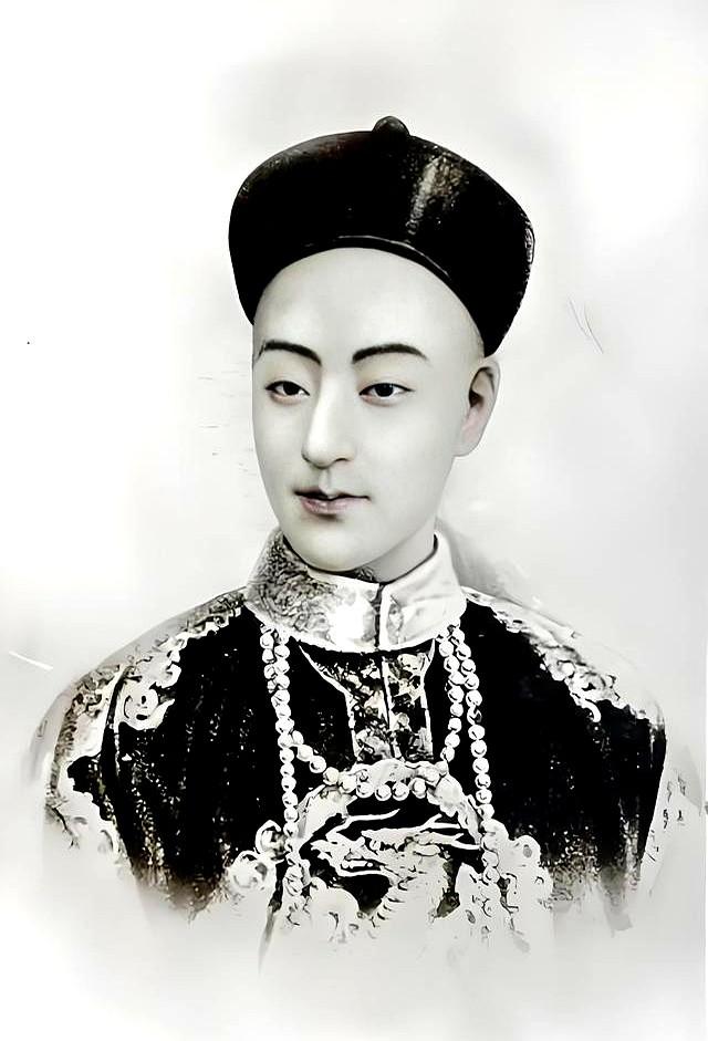 清朝灭亡后，李莲英姐姐才敢说出实情：慈禧其实不是病死的！