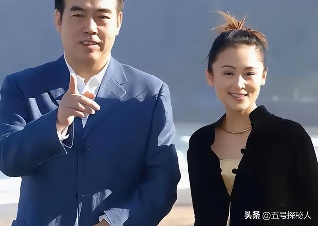 长得太美被导演占为己有，4年后生下大明星儿子，17岁就成男一号