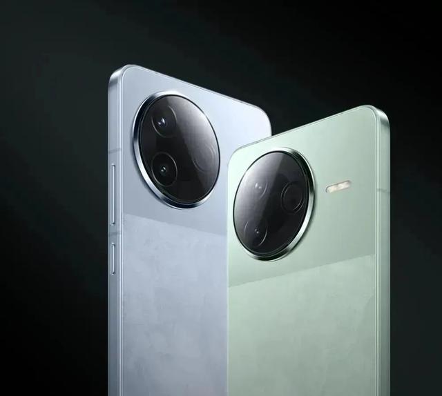 REDMI Note 15 Pro系列手机官宣，下周见！