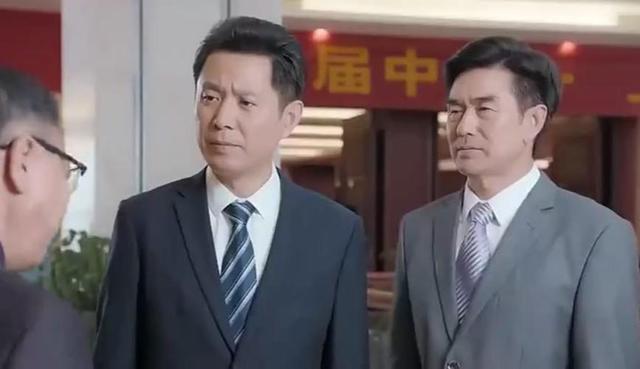 年终奖50万变成15万，我当即离职退掉公司群，第二天老板慌了