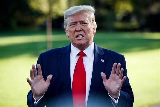 金正恩亲临现场！一颗导弹砸向日本海，朝方出手，高市早苗傻眼了