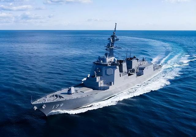 日本右翼彻底疯狂，一亿玉碎口号再次响起，解放军：比80年前更惨