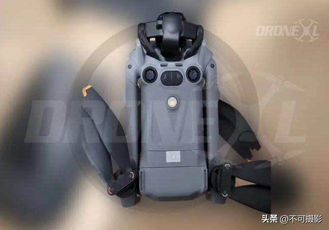 大疆 MINI 5 PRO，（泄露）机身一键起飞按钮和C0标签