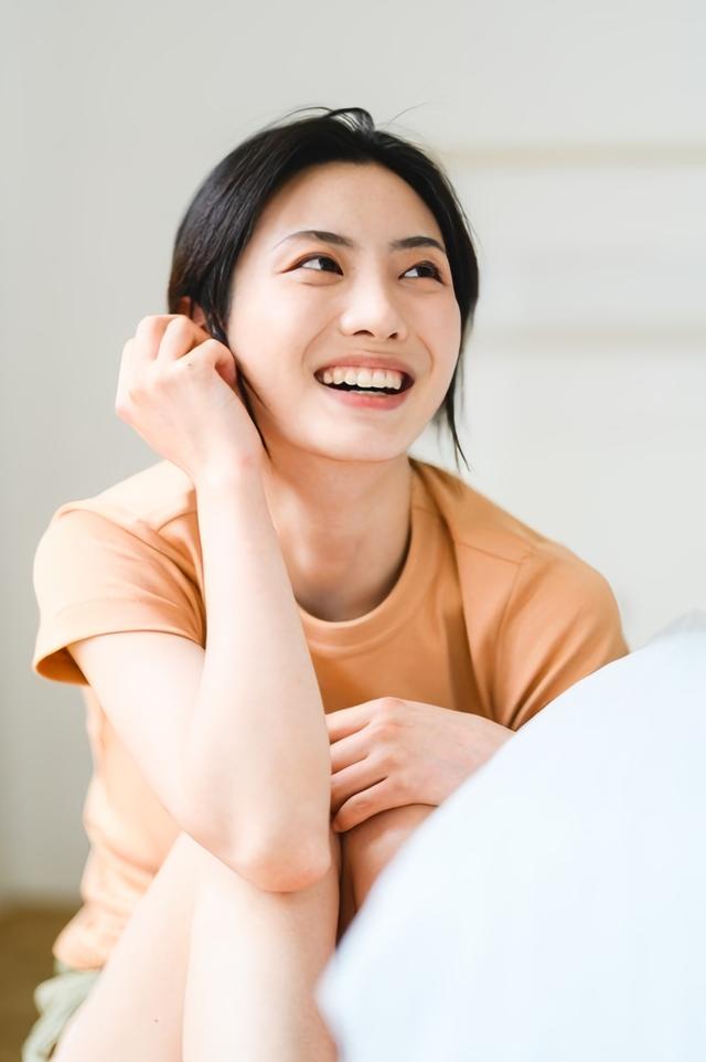 两性交往，女生发“嗯嗯	”是什么意思	，男人一定要懂