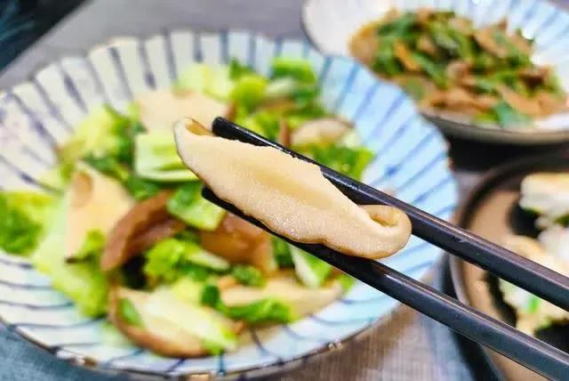 老两口晚餐3个菜，15分钟上桌，比肉还好吃！网友：立刻跟上！