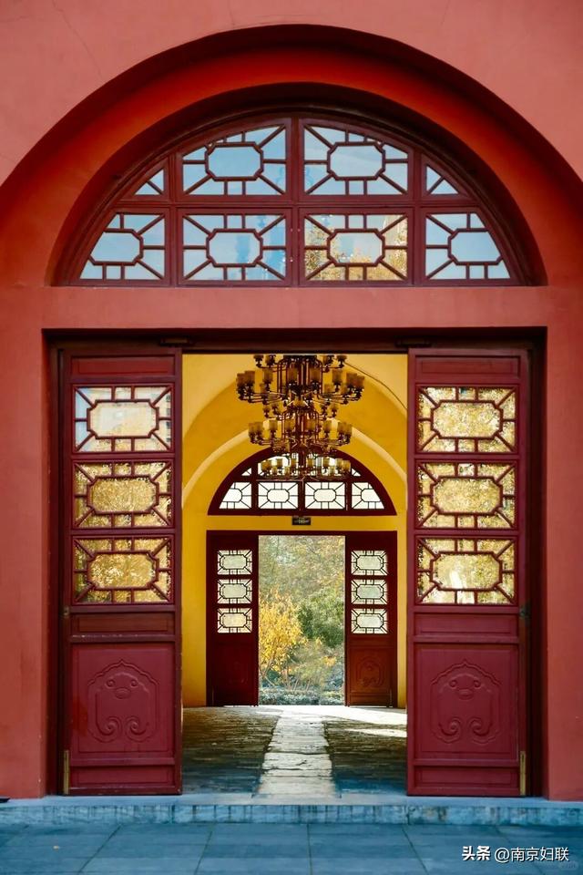 南京这些“魔法之窗”，怎么拍都出片！