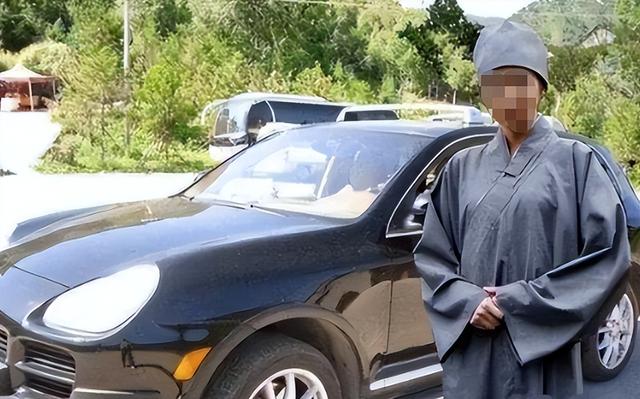 安徽美女道士胡千慧被捕：精通“胡媚术”，九名男徒弟揭露其罪行