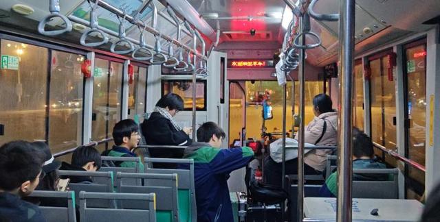 一年亏损四千万，全国陷“关停潮”，曾经的金饭碗如今正惨遭抛弃