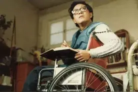 "从轮椅到文坛"：史铁生如何成为心灵的奔跑者？图片