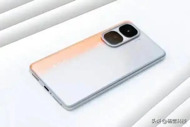 iQOO Neo11质感升级：2K直屏配金属边框，中端机体验再进阶