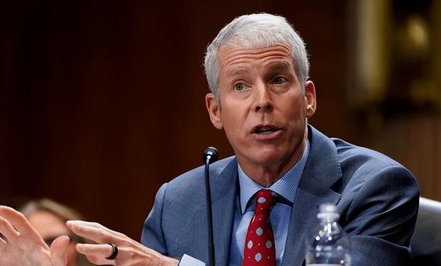 加拿大总理刚到北京，又有两国元首计划访华，特朗普突然喊话中国