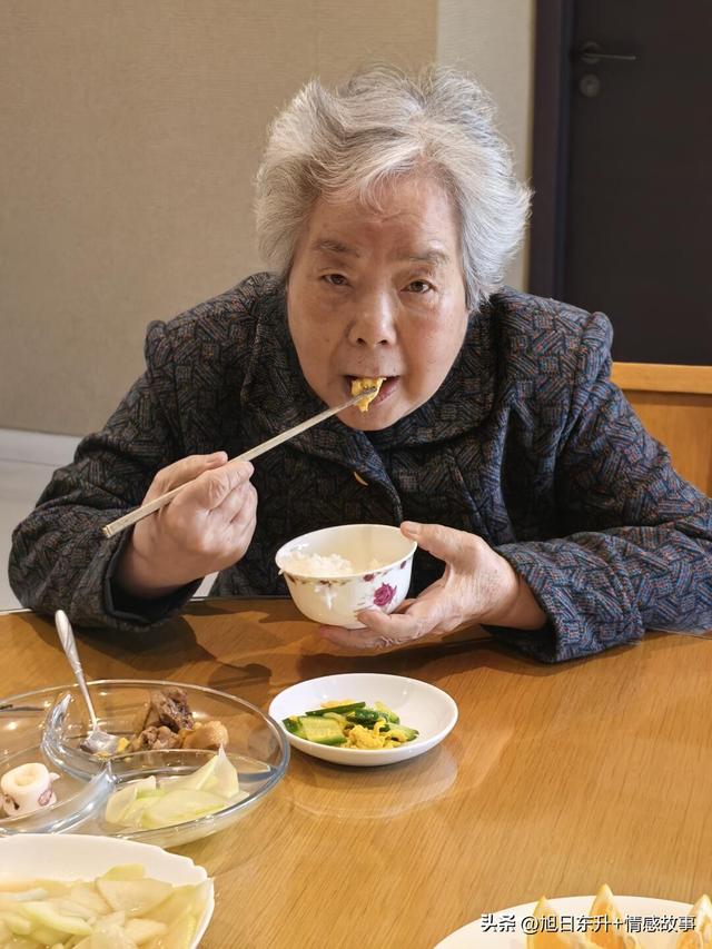 少年一首歌，中年一杯酒，晚年一个馍:人生三坎，美到心疼