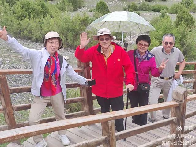走进被国内外专家誉为“西域第一生态景观”的奥依塔克冰川公园