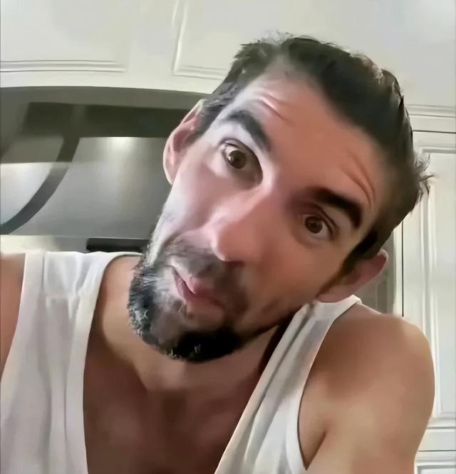 我的天呐！比赛还没开始游，美游泳选手沃尔什已经全身发紫