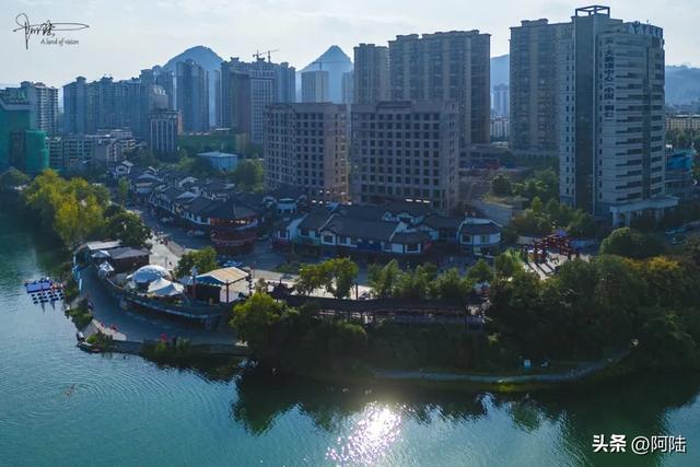 在铜仁发现一件怪事：五显庙原来不是庙，只是条文旅街区