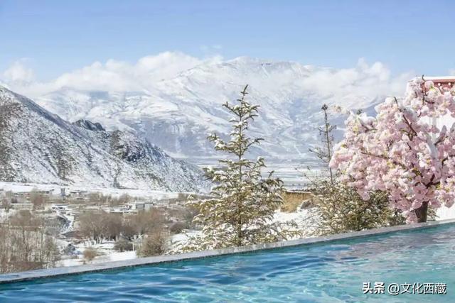 西藏雪山下的温泉爽飞！这才是秋冬泡汤顶配!