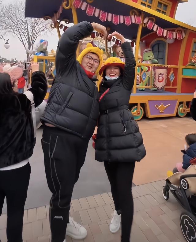 离婚一个月，猴哥前妻不再隐忍！公开回应被指小三	，她不是软柿子