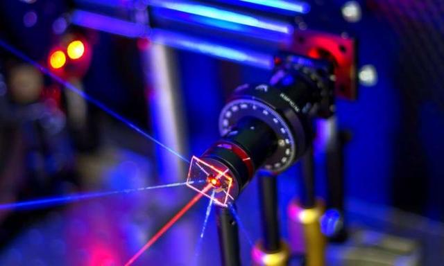 核堆芯“黑盒”终破解！100纳米传感器扛住高温强辐射！