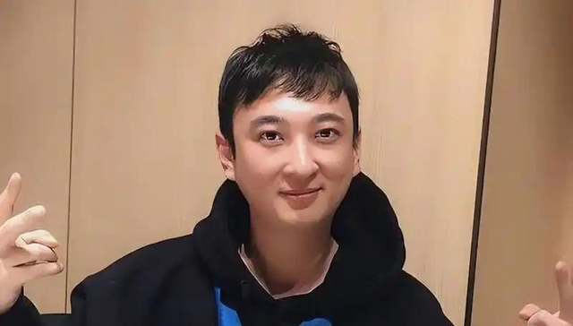 钱再多有什么用？71岁王健林瘦成皮包骨，王思聪本性难改沉迷女色