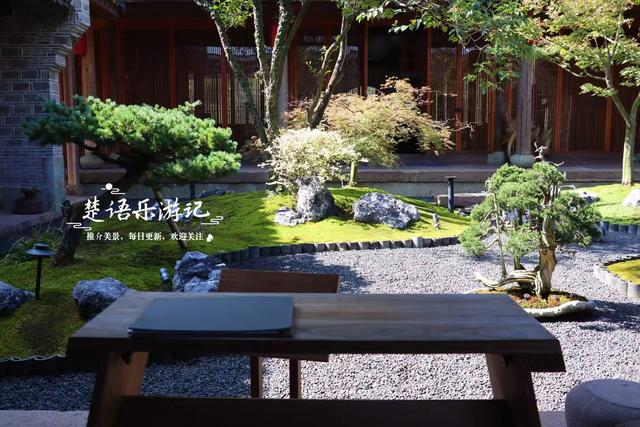 浙江宁波这座寺院得名“饭佛”，居于海岛但景色不错，适合周末游