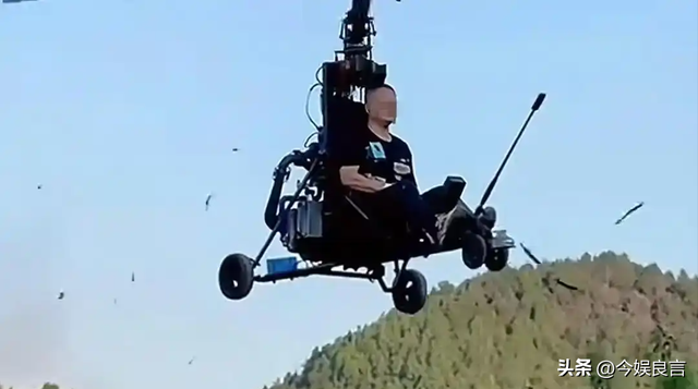 后续！网红开飞机直播坠机身亡，飞机花了35万，烧的只剩一条腿了